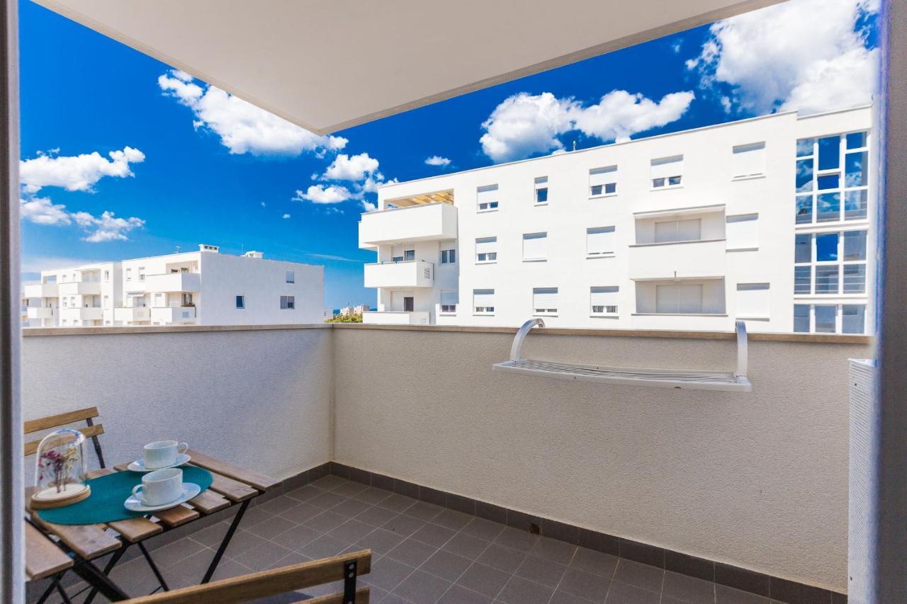 Tanja modern apartment with balcony&parking garage Zadar Bagian luar foto