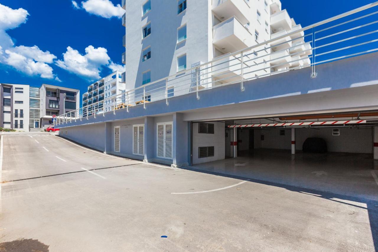 Tanja modern apartment with balcony&parking garage Zadar Bagian luar foto