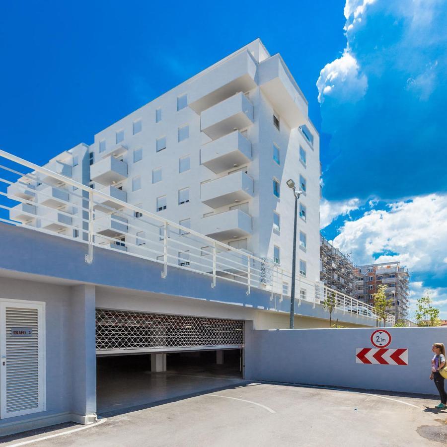 Tanja modern apartment with balcony&parking garage Zadar Bagian luar foto